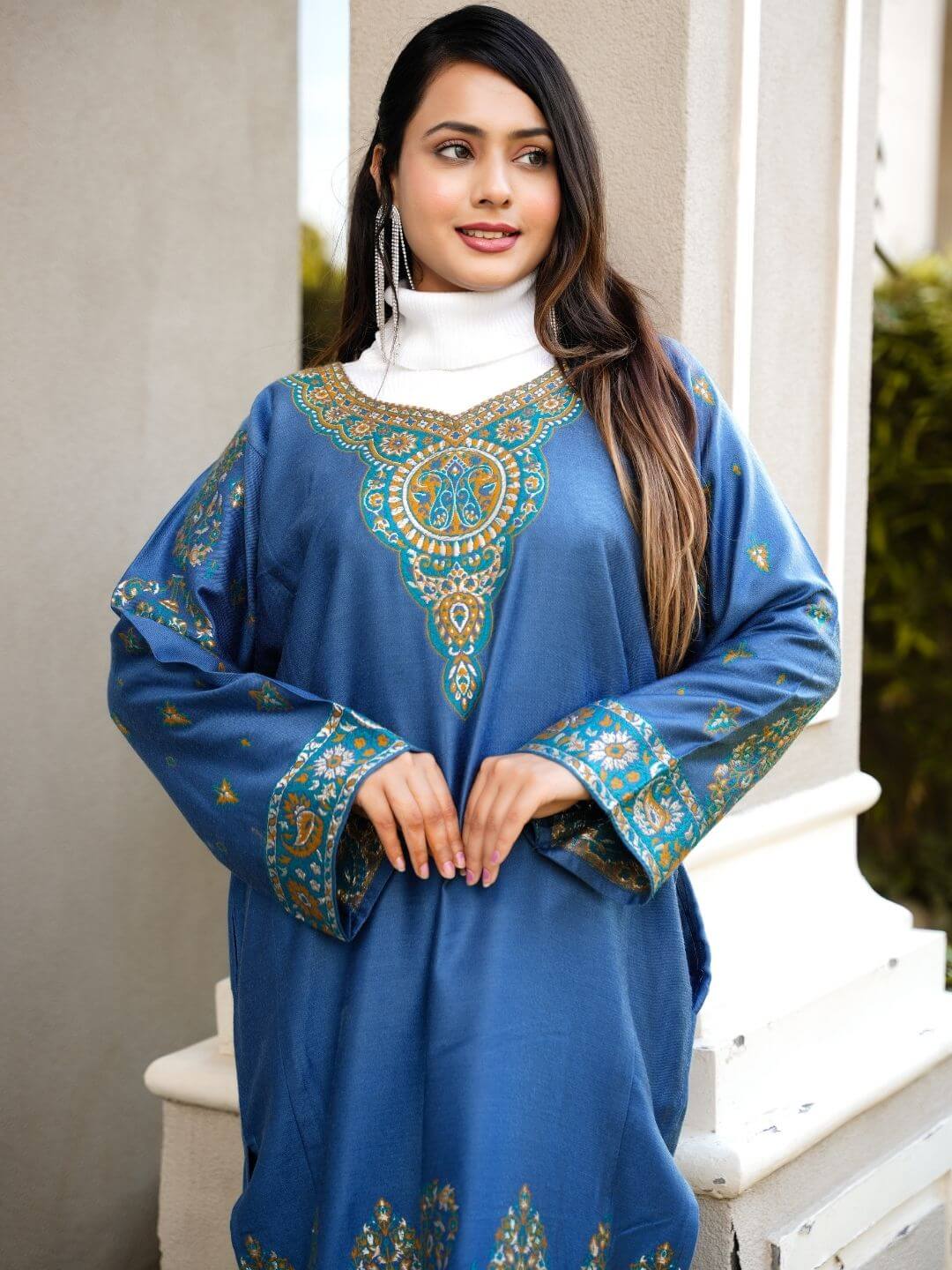 Timeless Grey Zari Kashmiri Phiran for Elegant Wear